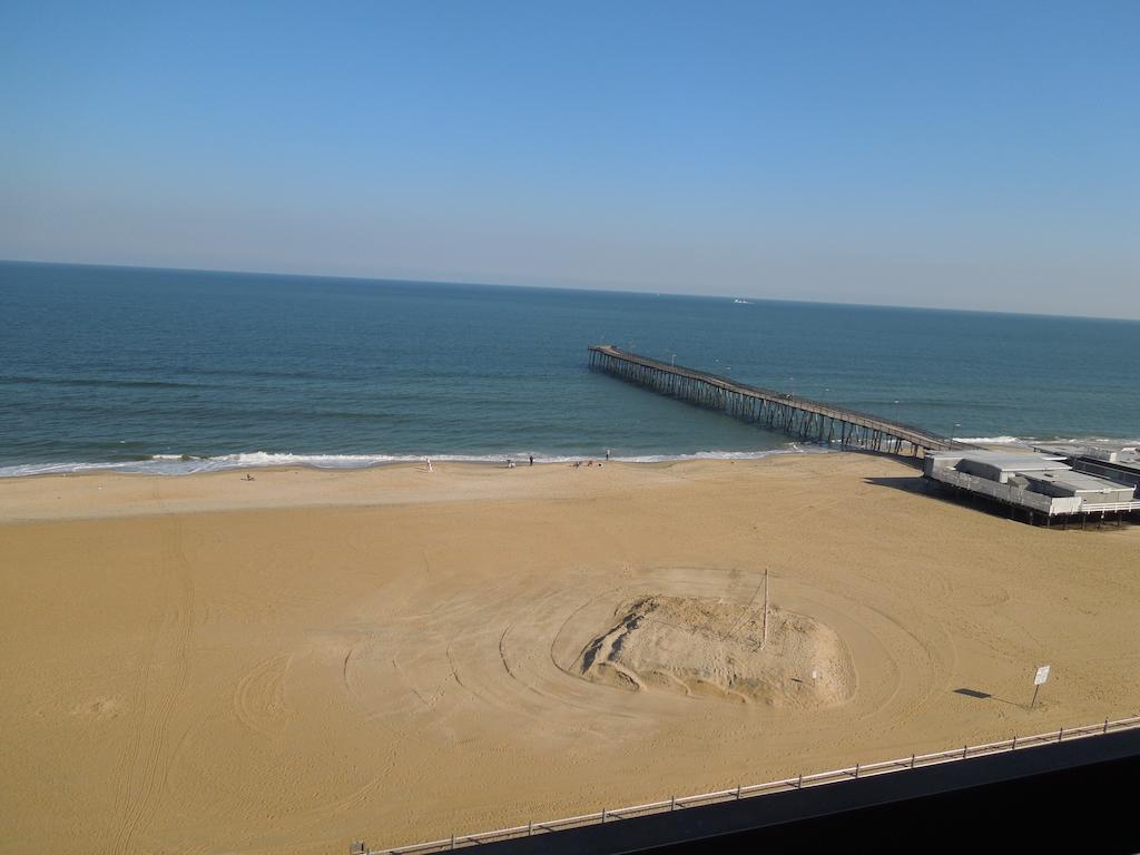 The Breakers Resort Inn Вирджиния Бийч Стая снимка